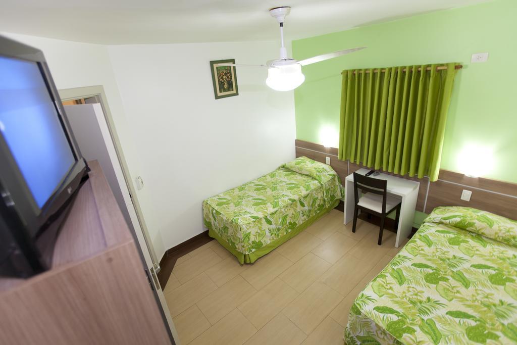 Hotel Oly Plaza Piracicaba Oda fotoğraf